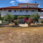 Apartment Mikro Nisi &