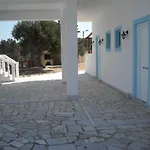 Mikro Nisi & Apartment *
