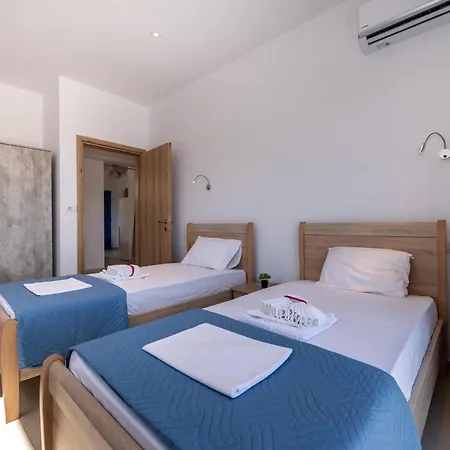 Mikro Nisi & Apartmán