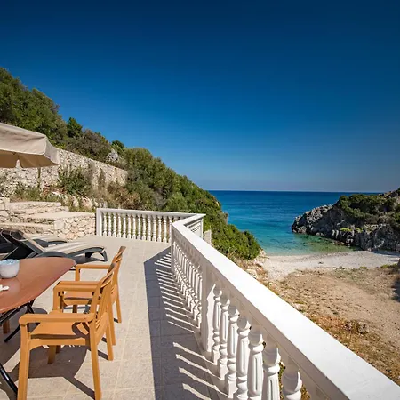 Mikro Nisi & Apartment Agios Nikolaos (Zakynthos)