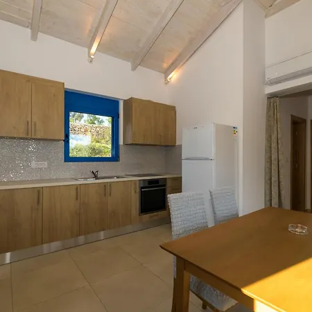 Apartment Mikro Nisi &