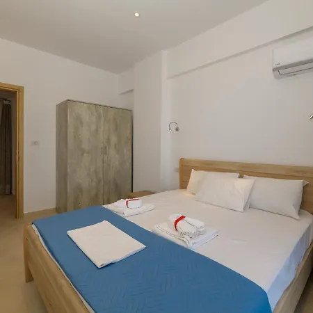 Mikro Nisi & Agios Nikolaos (Zakynthos)