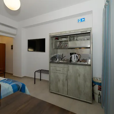 Mikro Nisi & Apartment