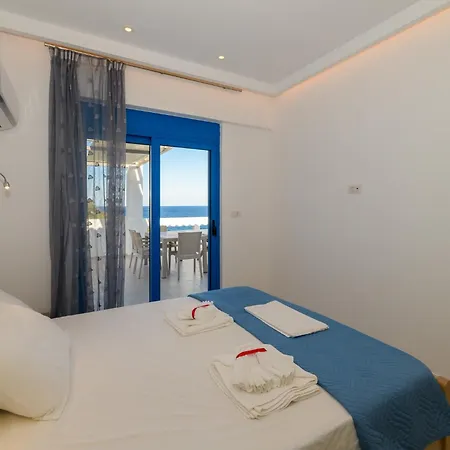 Apartment Mikro Nisi & *