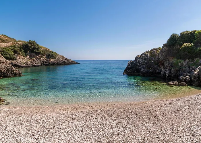 Apartamento Mikro Nisi &