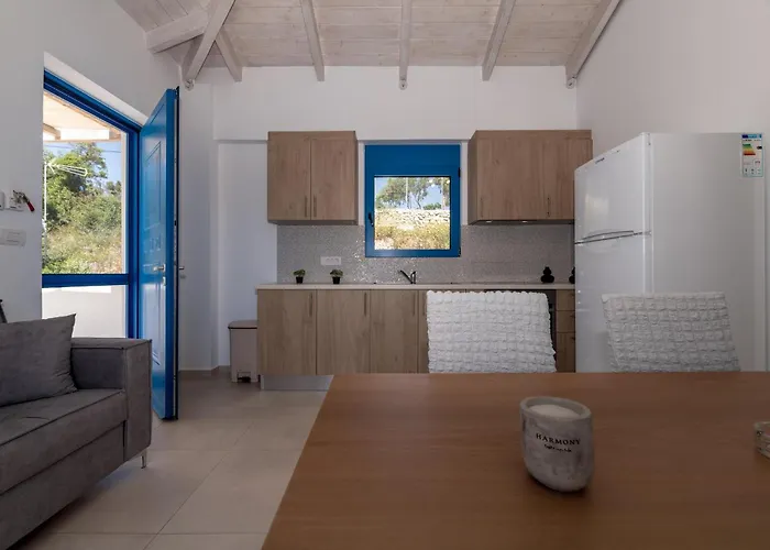 Apartamento Mikro Nisi & *