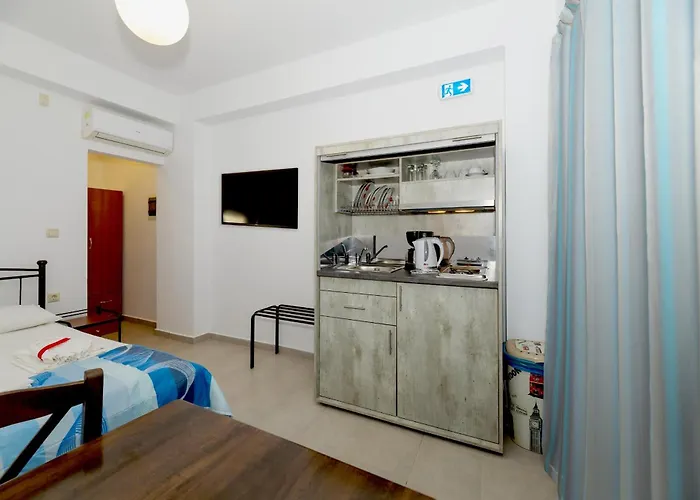 Mikro Nisi & Agios Nikolaos (Zakynthos)