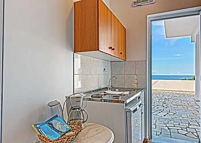 Mikro Nisi & Agios Nikolaos (Zakynthos)