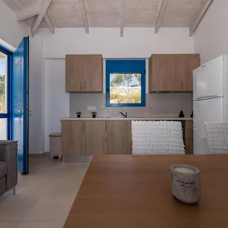Apartamento Mikro Nisi & *