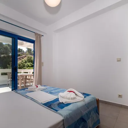 Mikro Nisi & Ágios Nikolaos
