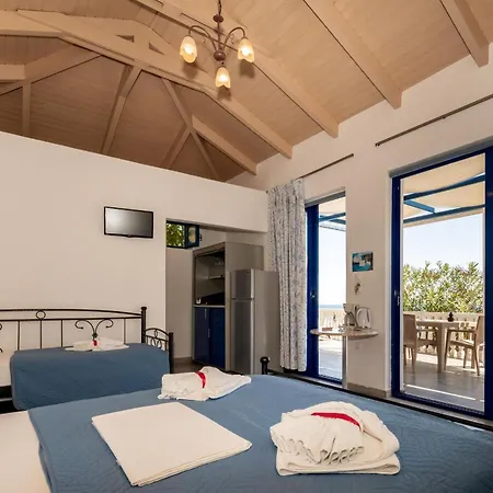 Mikro Nisi & Apartamento