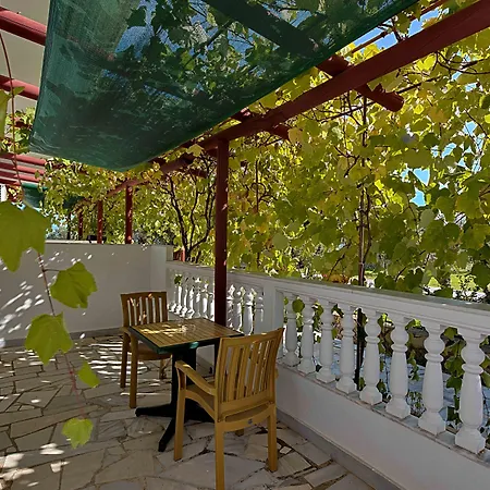 Mikro Nisi & * Agios Nikolaos (Zakynthos)