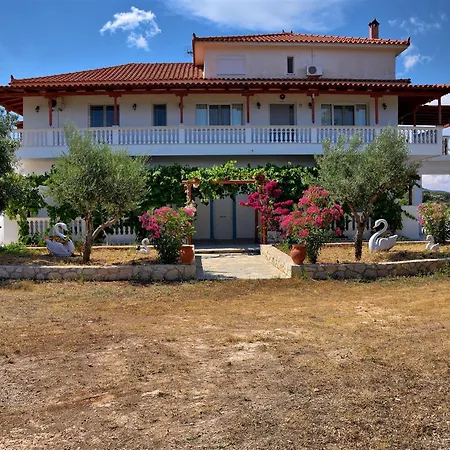 Apartment Mikro Nisi &